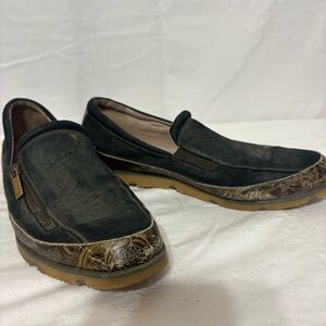 Men's Black and Brown Slip-On Shoes